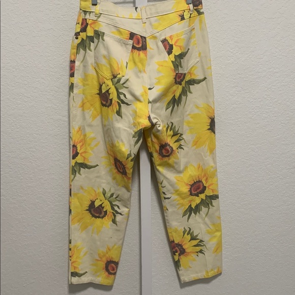 Vintage Lorraine Wardy Sunflower Print High Rise Jeans - Picture 4 of 9